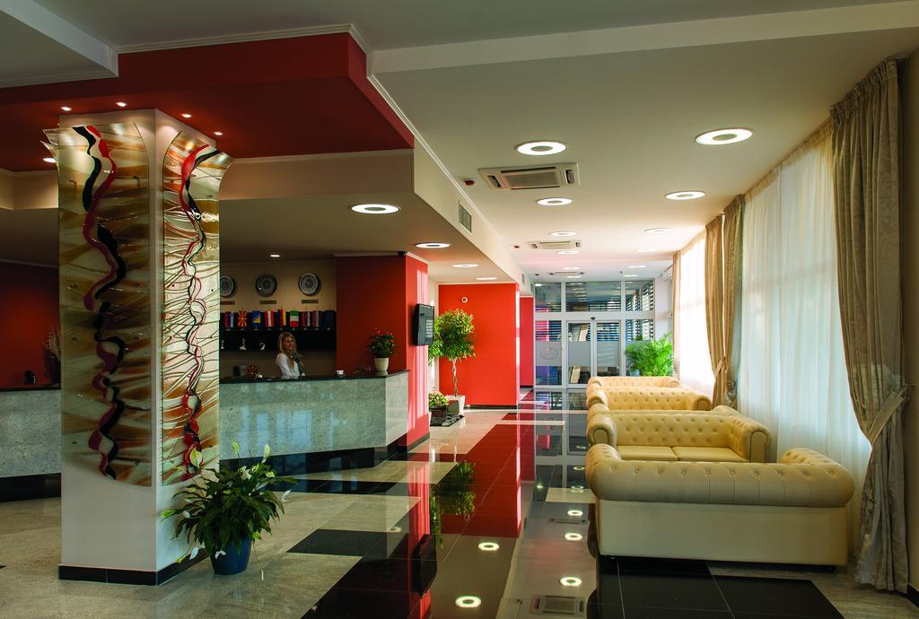 Tcc Grand Plaza Hotel Skopje Exterior photo